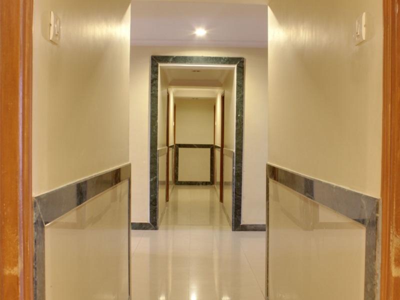 Lucky Hotel Goregaon Bombay Eksteriør billede