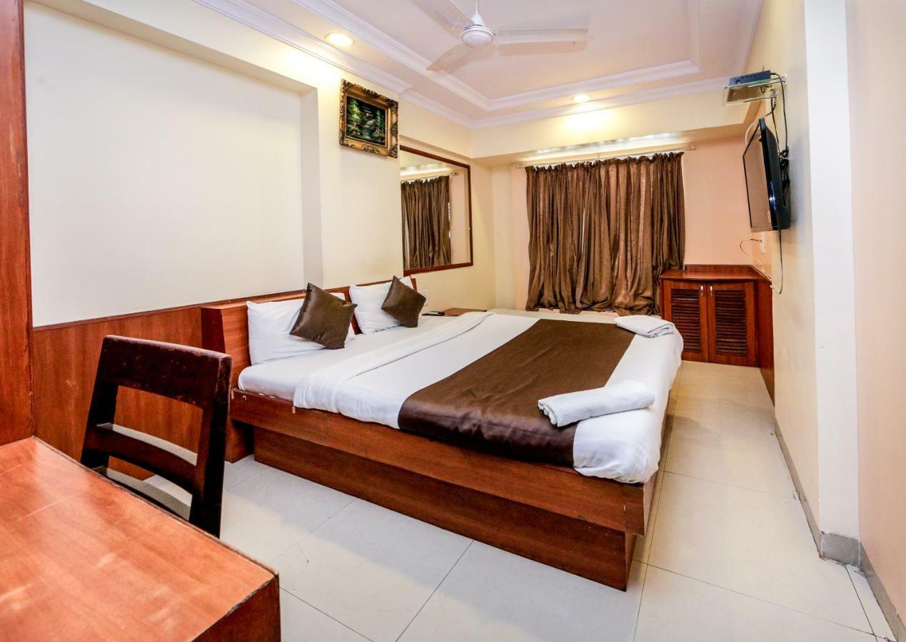 Lucky Hotel Goregaon Bombay Eksteriør billede